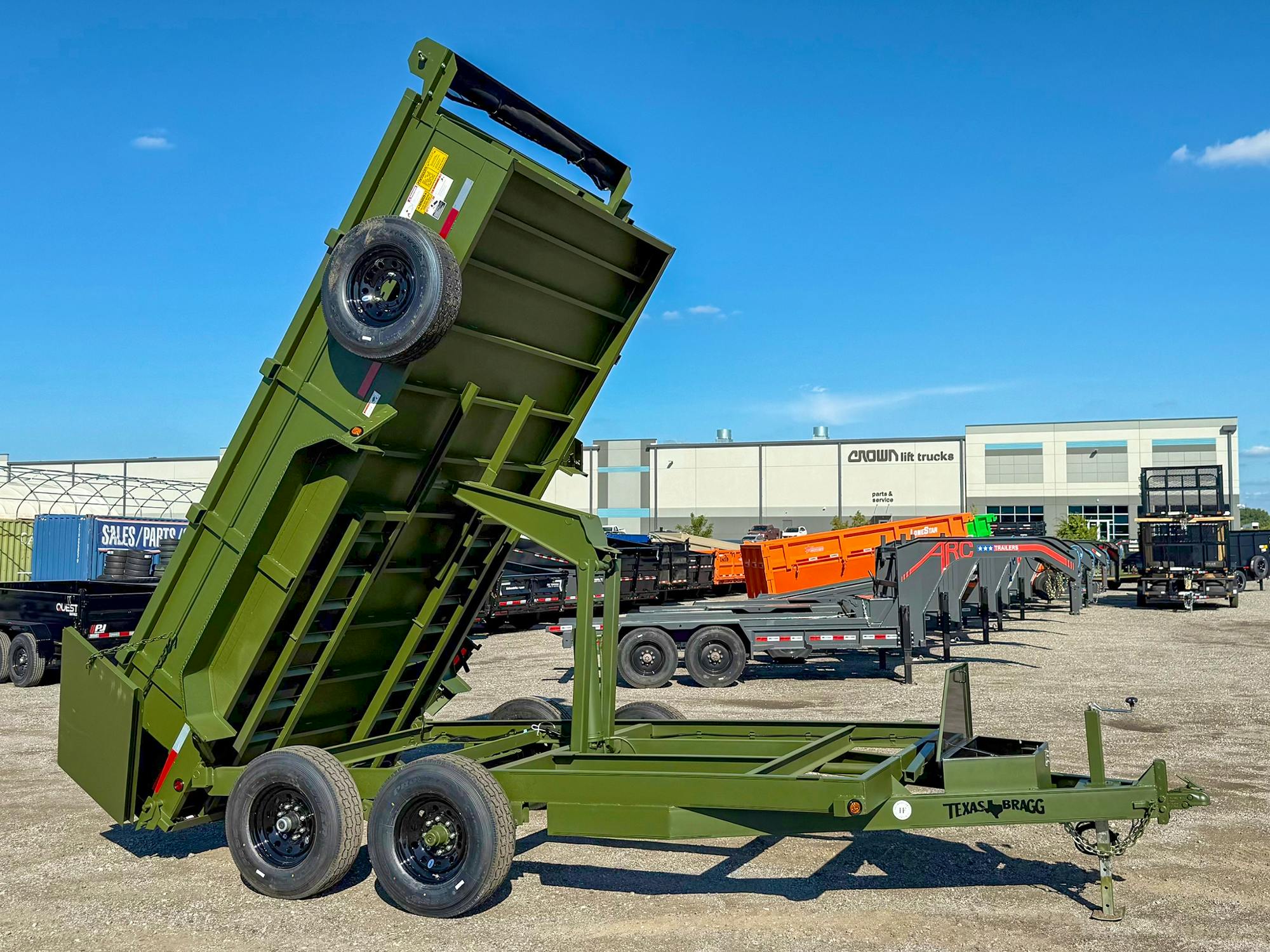 Texas Bragg 14'x83" Medium Duty Dump Trailer w/ 2ft Sides - Image 1