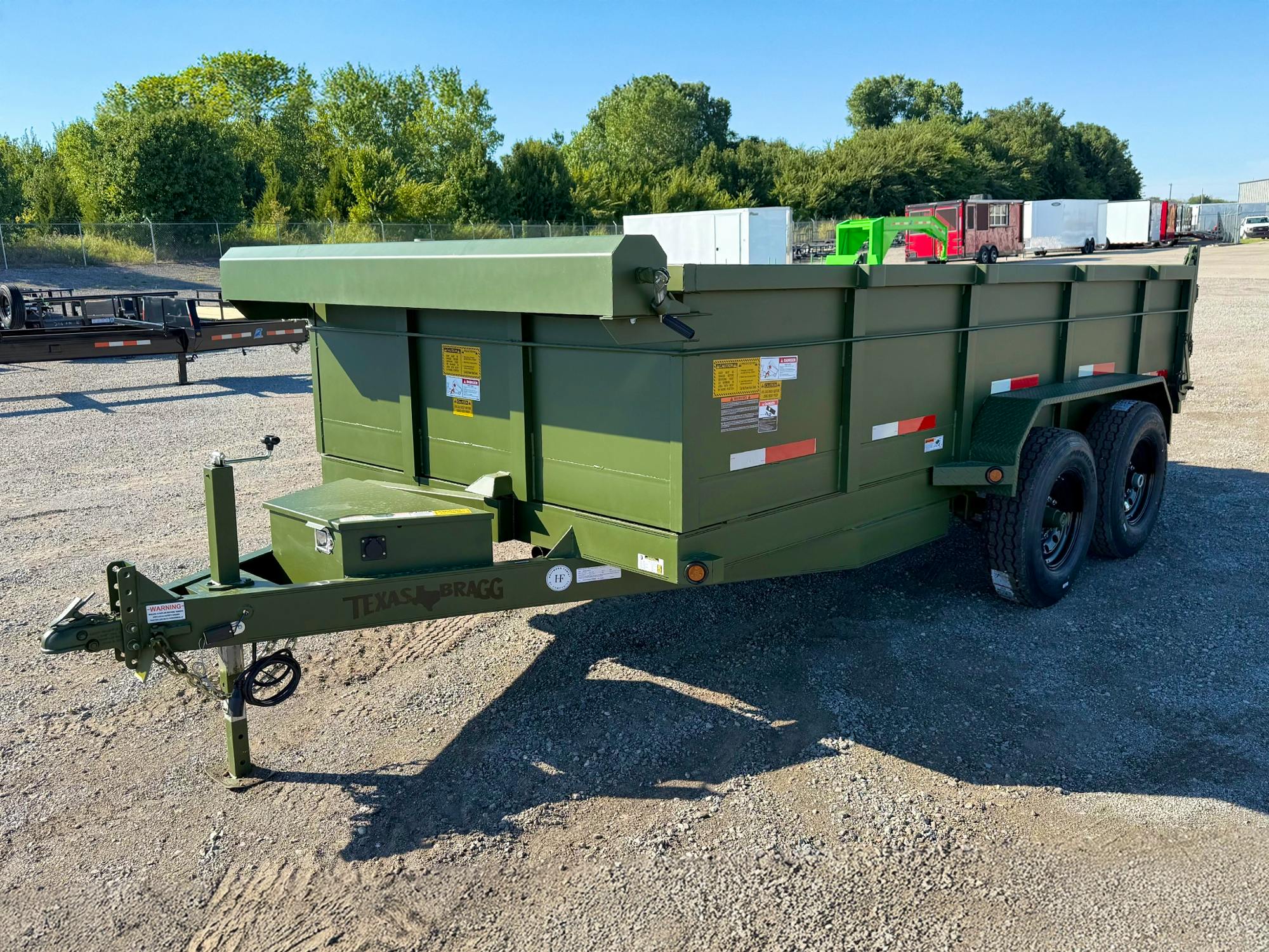 Texas Bragg 14'x83" Medium Duty Dump Trailer w/ 2ft Sides - Image 2