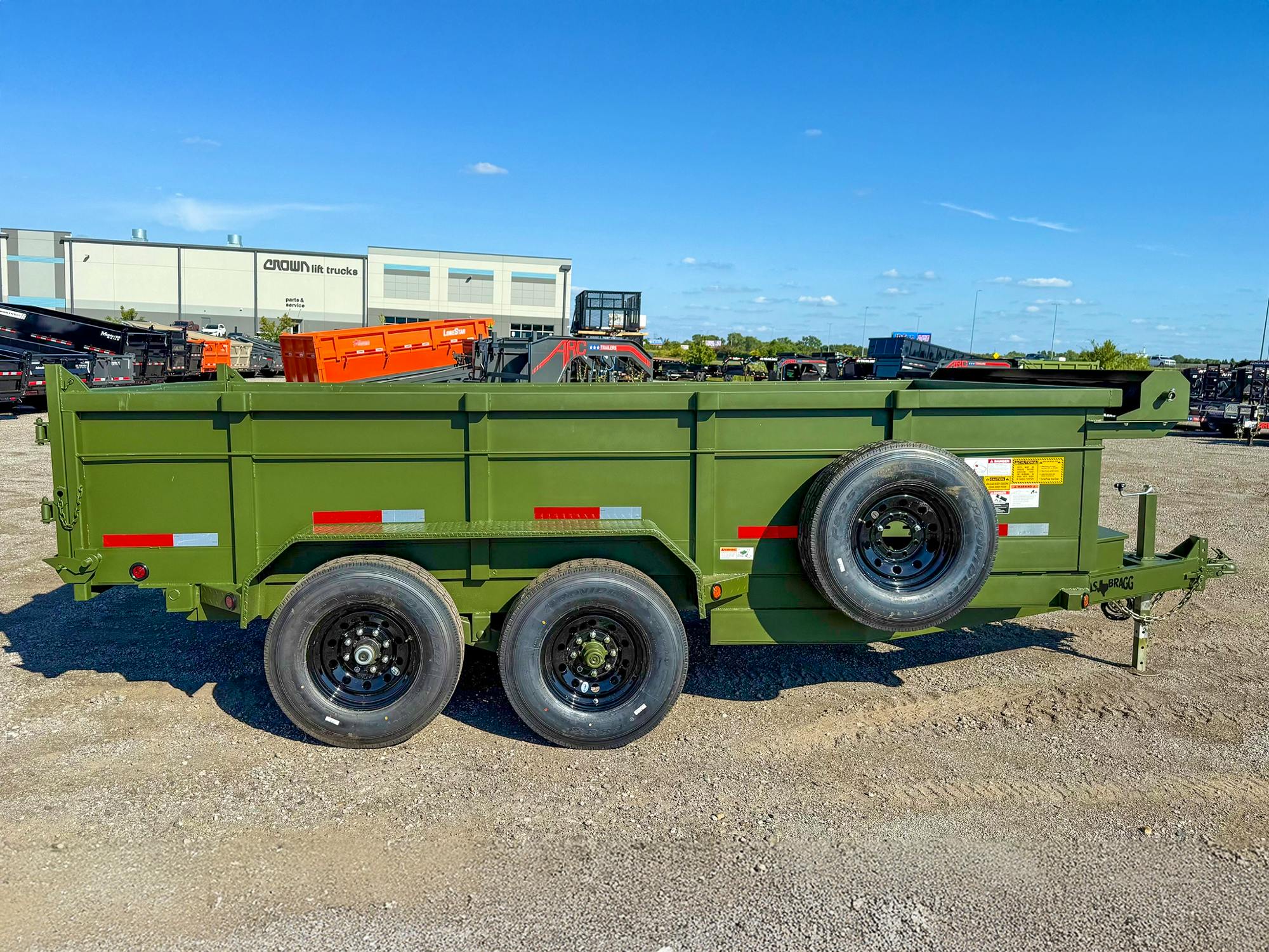 Texas Bragg 14'x83" Medium Duty Dump Trailer w/ 2ft Sides
