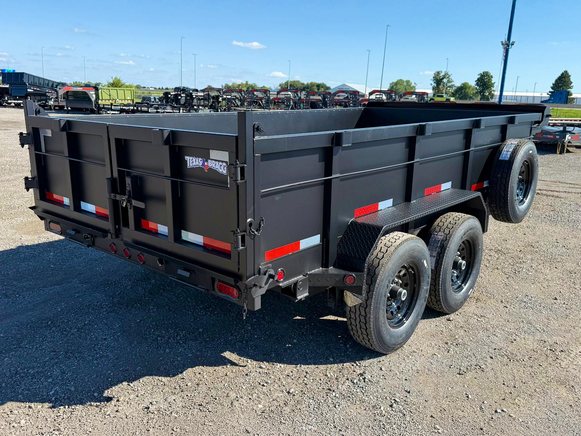 Texas Bragg 14'x83" Medium Duty Dump Trailer w/ 2ft Sides - Image 7