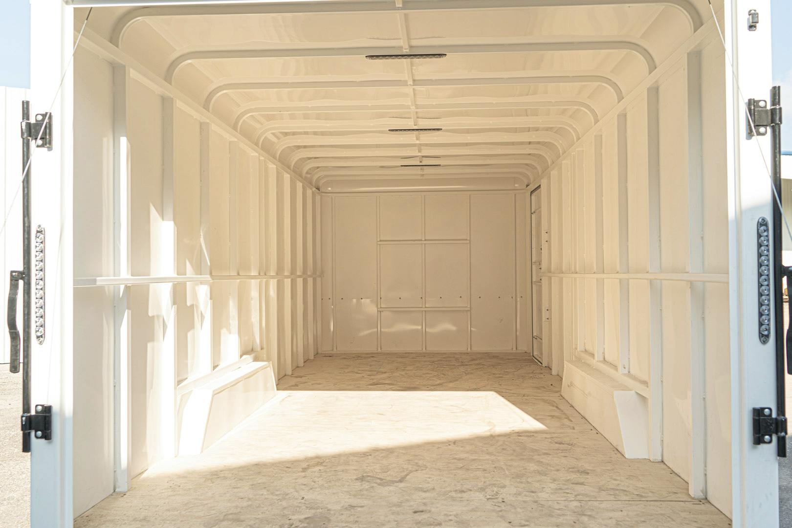 LoneStar 7.10'x20' 14k Steel Enclosed Cargo Trailer w/ Rear Ramp Door (C2) - Stock #86037 - Image 15 of 17