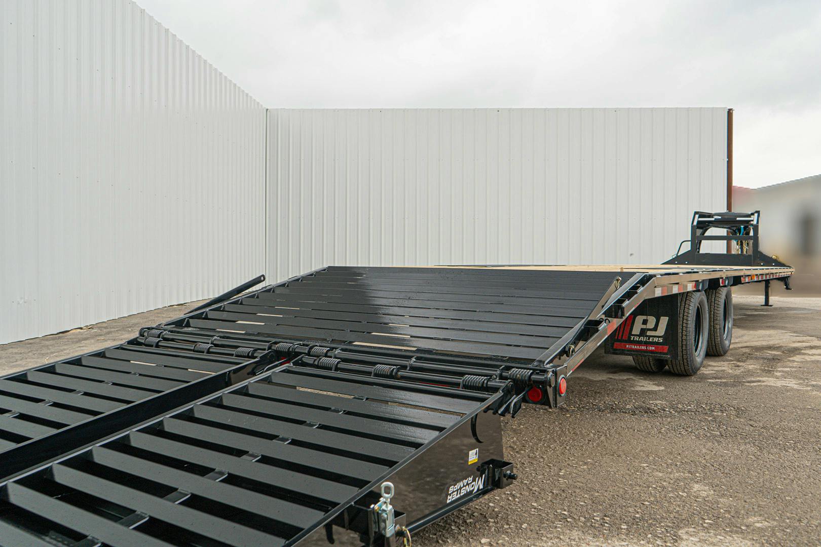 PJ Trailers 40'x102" Gooseneck Low Pro Flatbed Trailer w/ Duals (LD) - Image 27