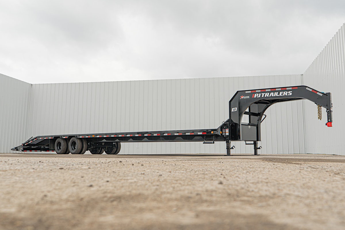 PJ Trailers 40'x102" Gooseneck Low Pro Flatbed Trailer w/ Duals (LD) - Image 9