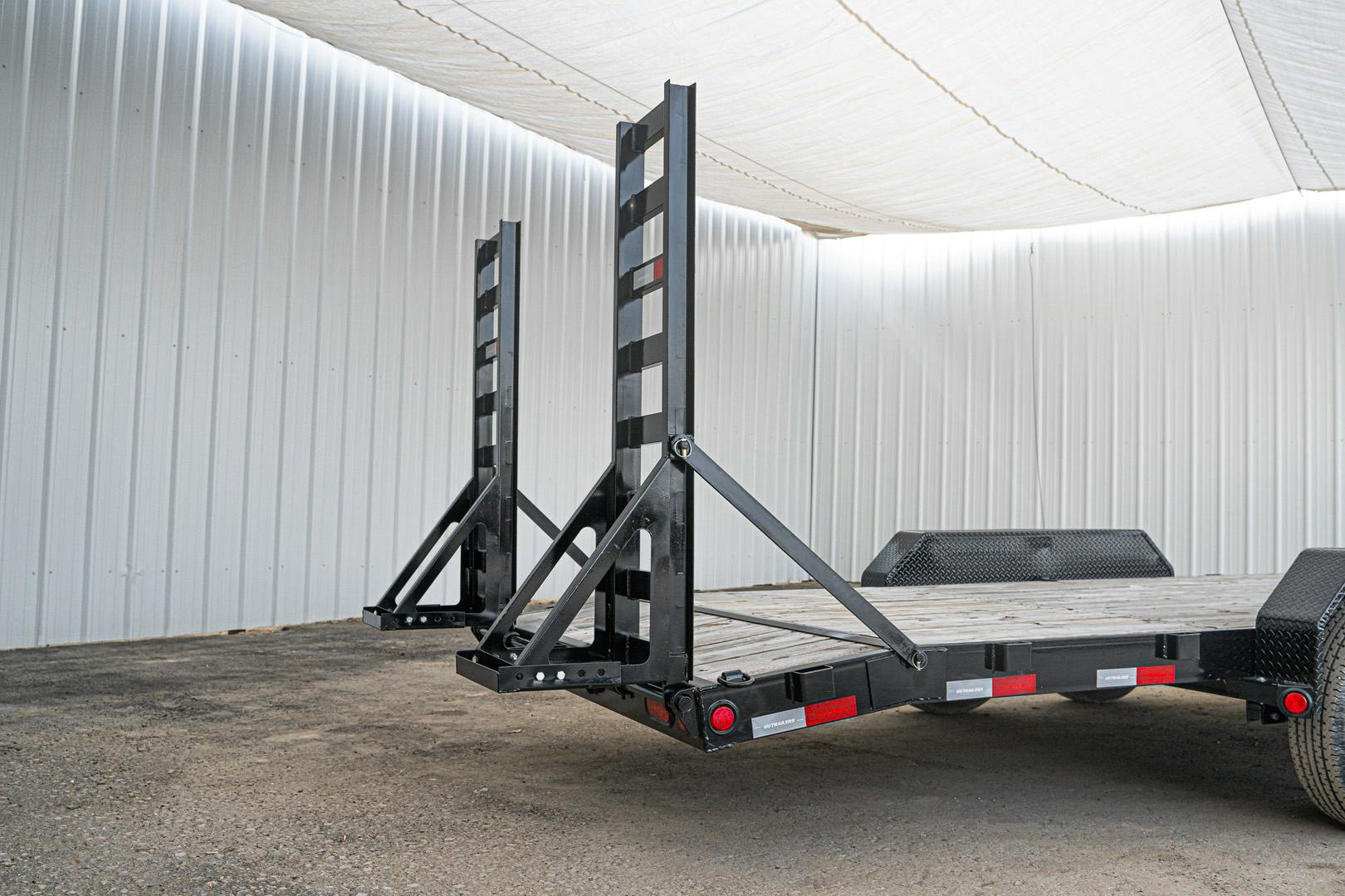 PJ Trailers 24'x83" Gooseneck 6" Channel Equipment Trailer (CC) - Image 12