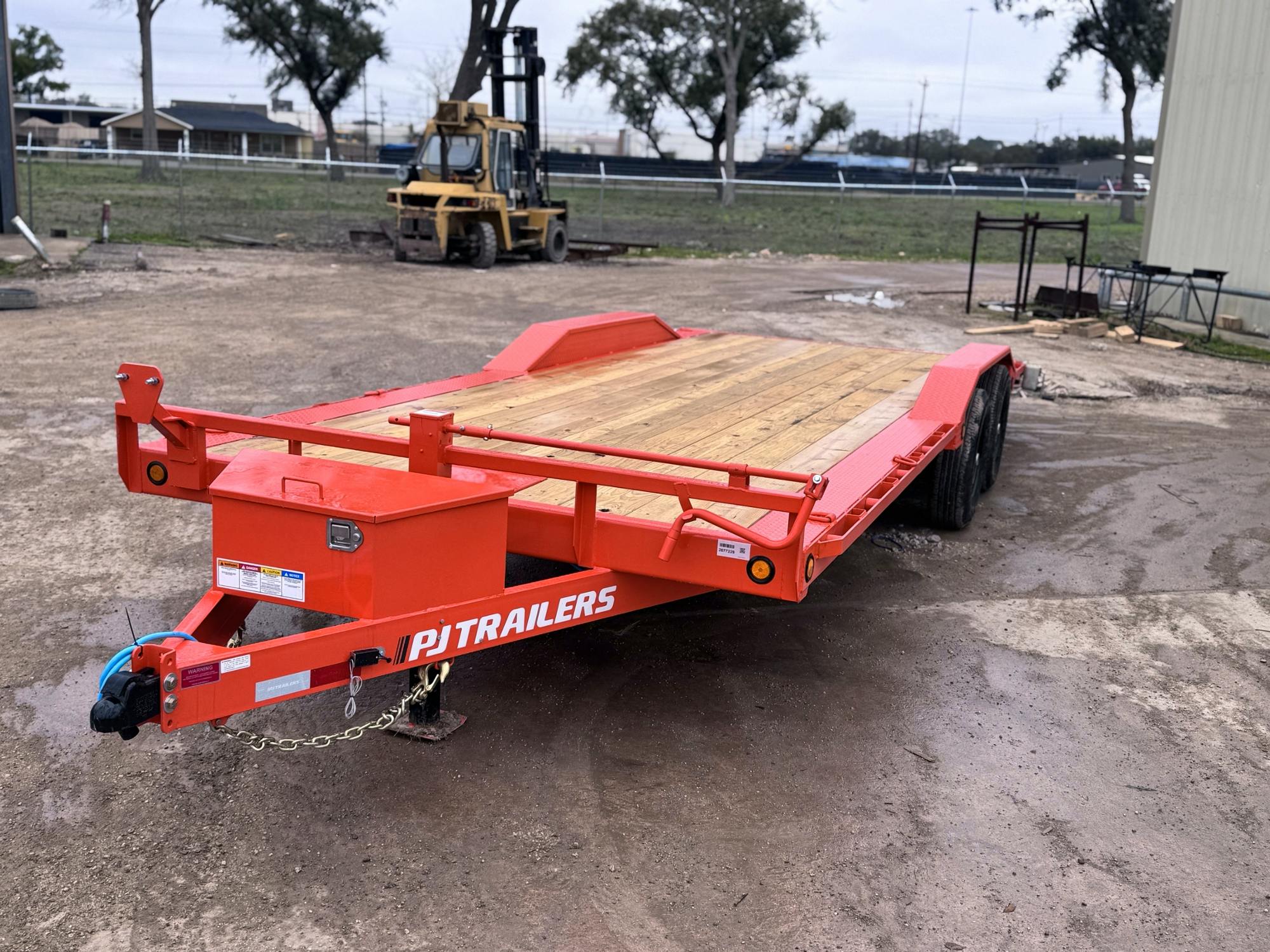 PJ Trailers 22'x102" 6" Channel Super-Wide Equipment Trailer (B6) - Image 2