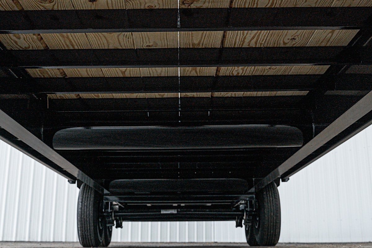 PJ Trailers 32'x102" Gooseneck Low Pro Flatbed Trailer w/ Singles (LS) - Image 7