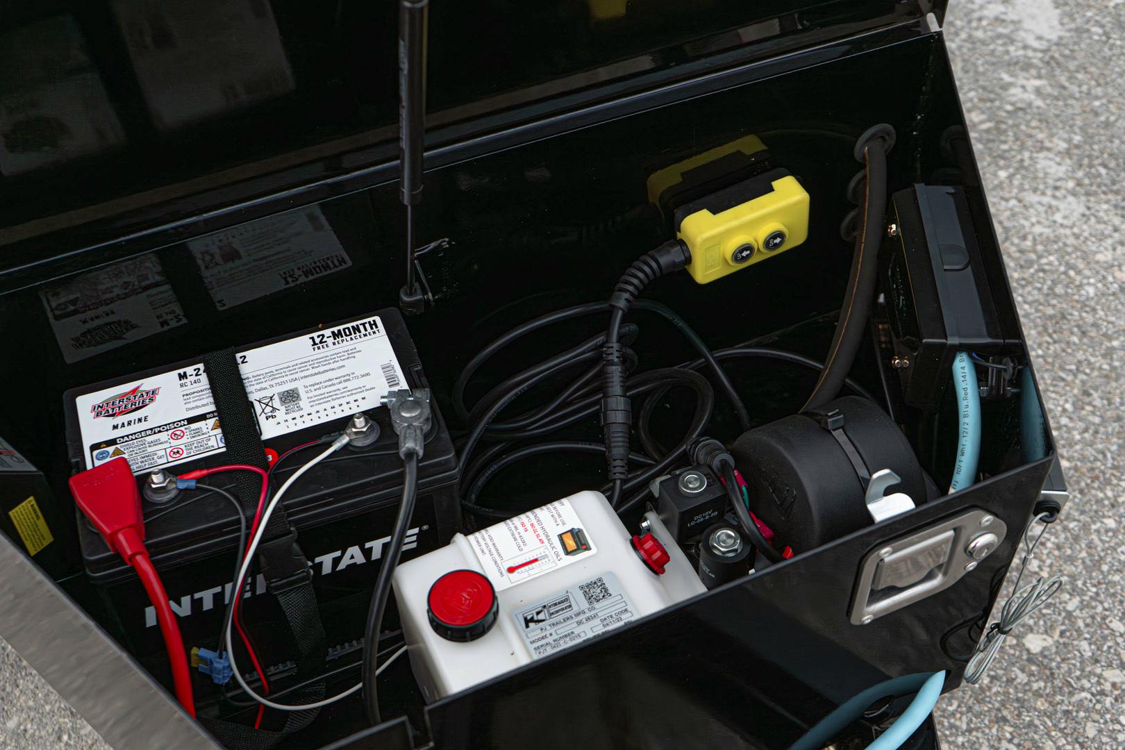 PJ Trailers 20'x82" Powered Full Deck Tilt Trailer (TF) - Stock #86244 - Image 12 of 22