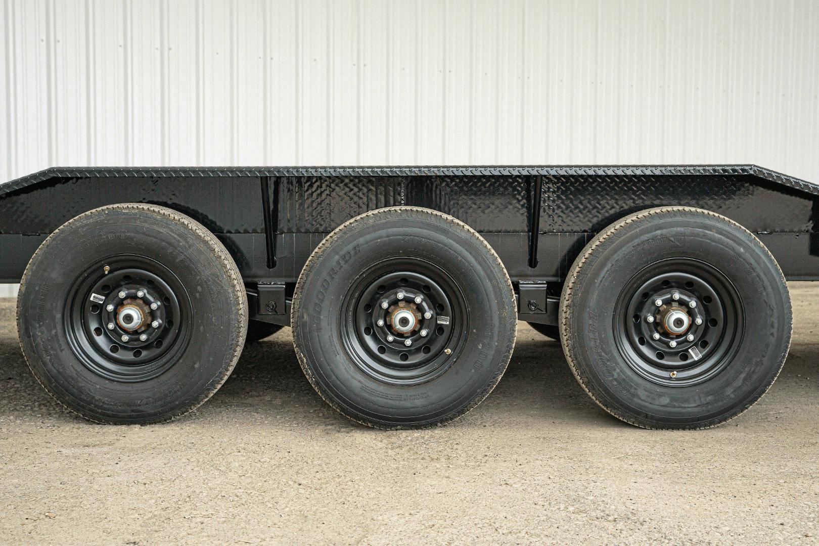 PJ Trailers 40'x81" GN 8" Channel S/W Equipment Trailer w/ Triple Axles (B8) - Image 9