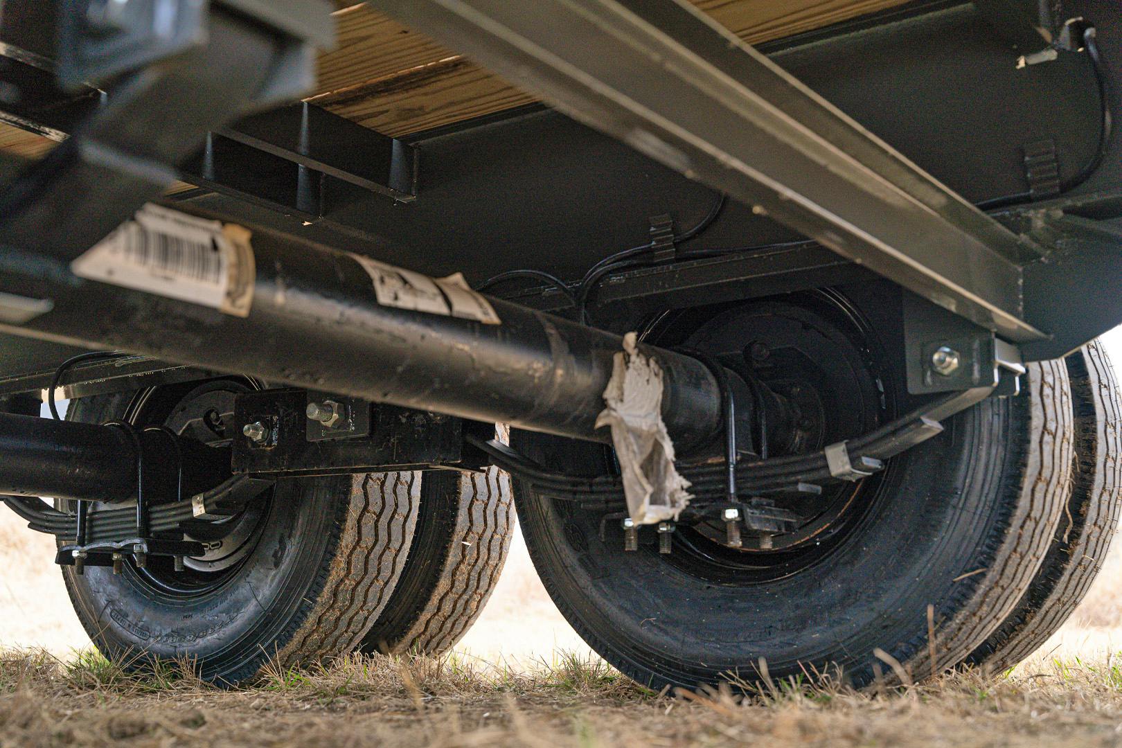 ARC Trailers 40'x102" 20k Gooseneck Flatbed Trailer w/ Duals (GDD) - Image 11