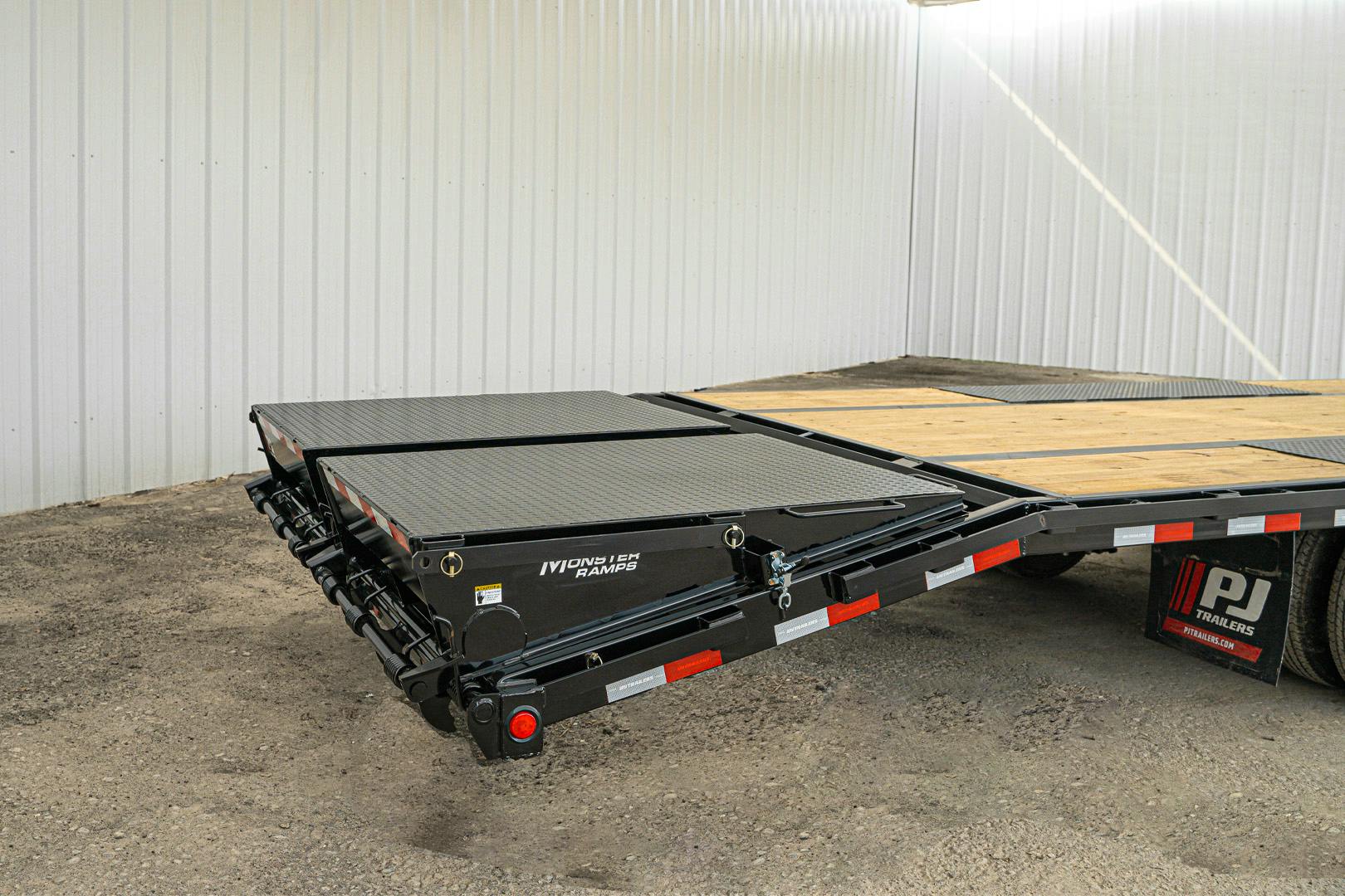 PJ Trailers 40'x102" Gooseneck Low Pro Flatbed Trailer w/ Duals (LD) - Image 15