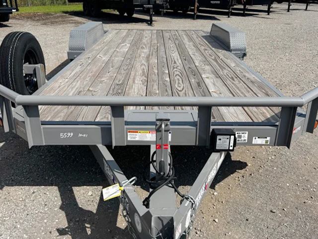 Texas Bragg 20'x83" Car Trailer w/ 2' Dovetail