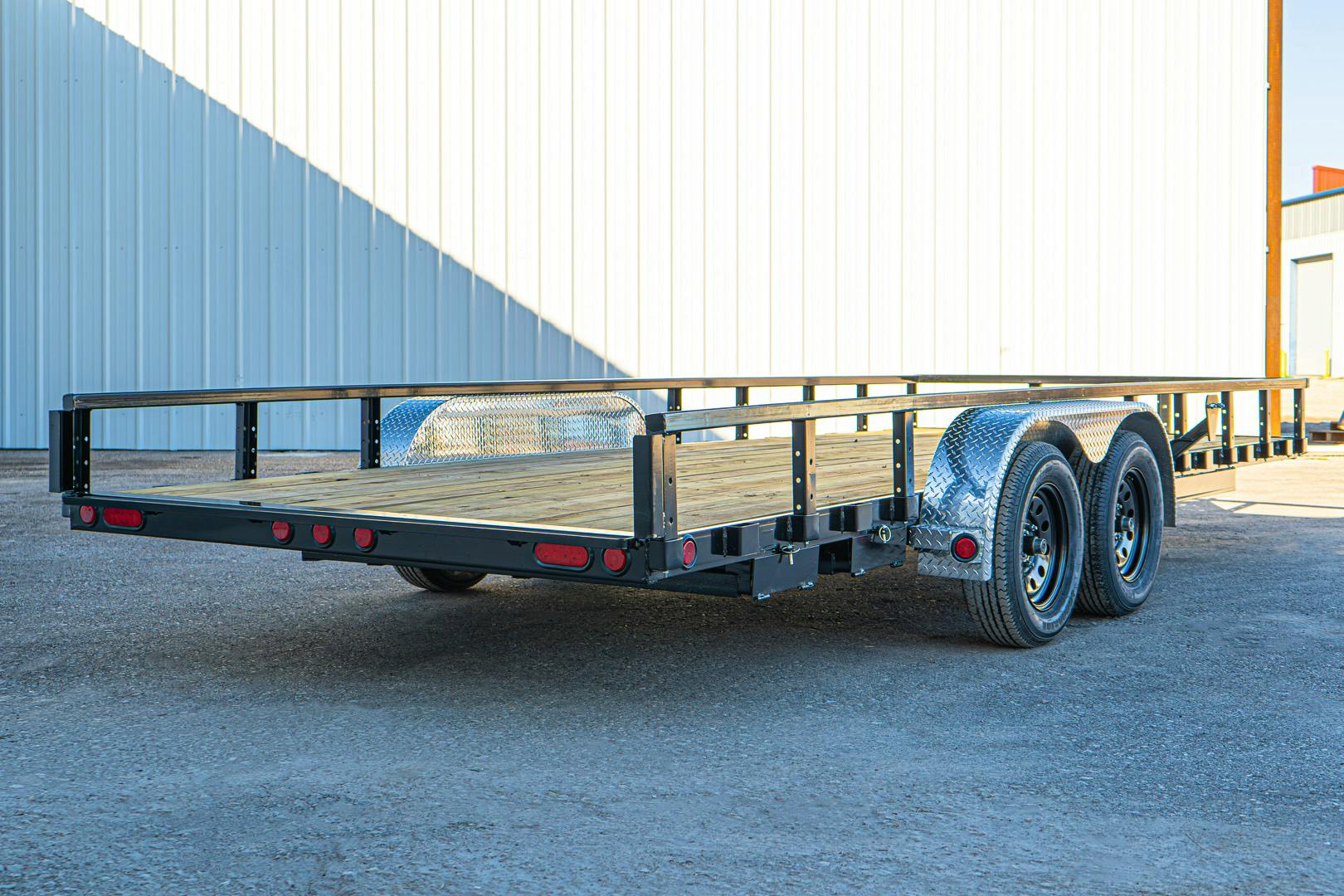 PJ Trailers 20'x83" Tandem Axle 4" Channel Utility Trailer (UL)