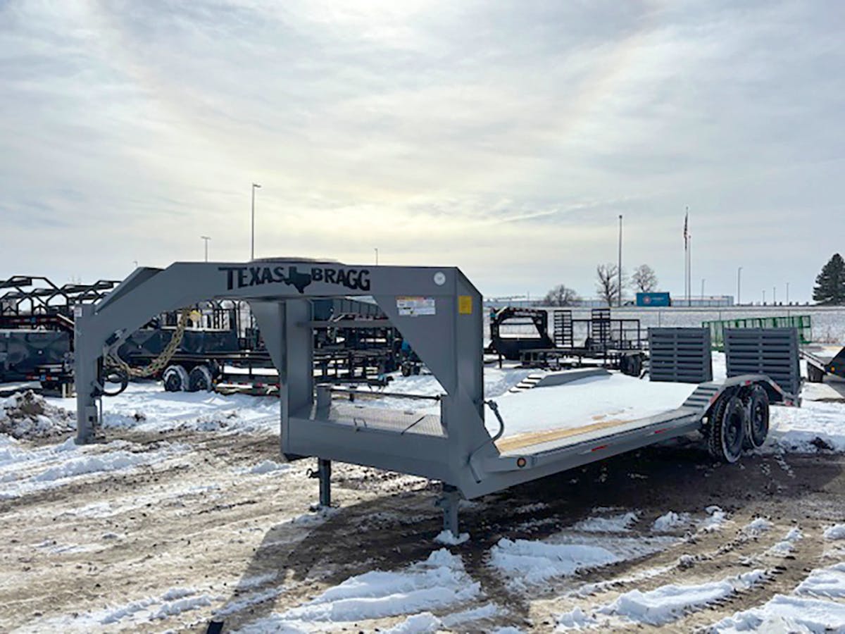 Texas Bragg 24'x102" Gooseneck Equipment Trailer w/ 4' Dovetail - Stock #86521 - Image 7 of 7
