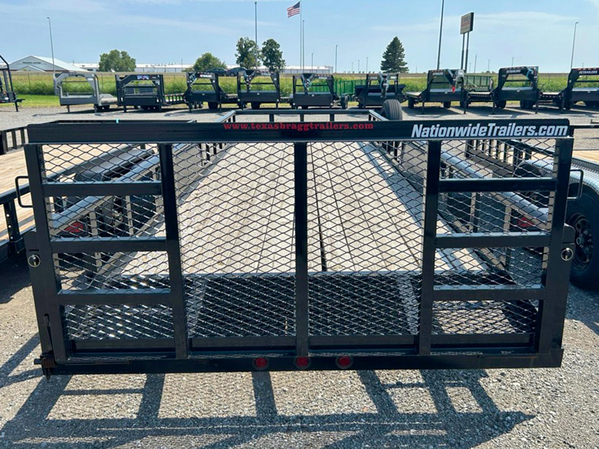 Texas Bragg 22'x83" Utility Trailer w/ 2' Dovetail & 3' Gate (U2)