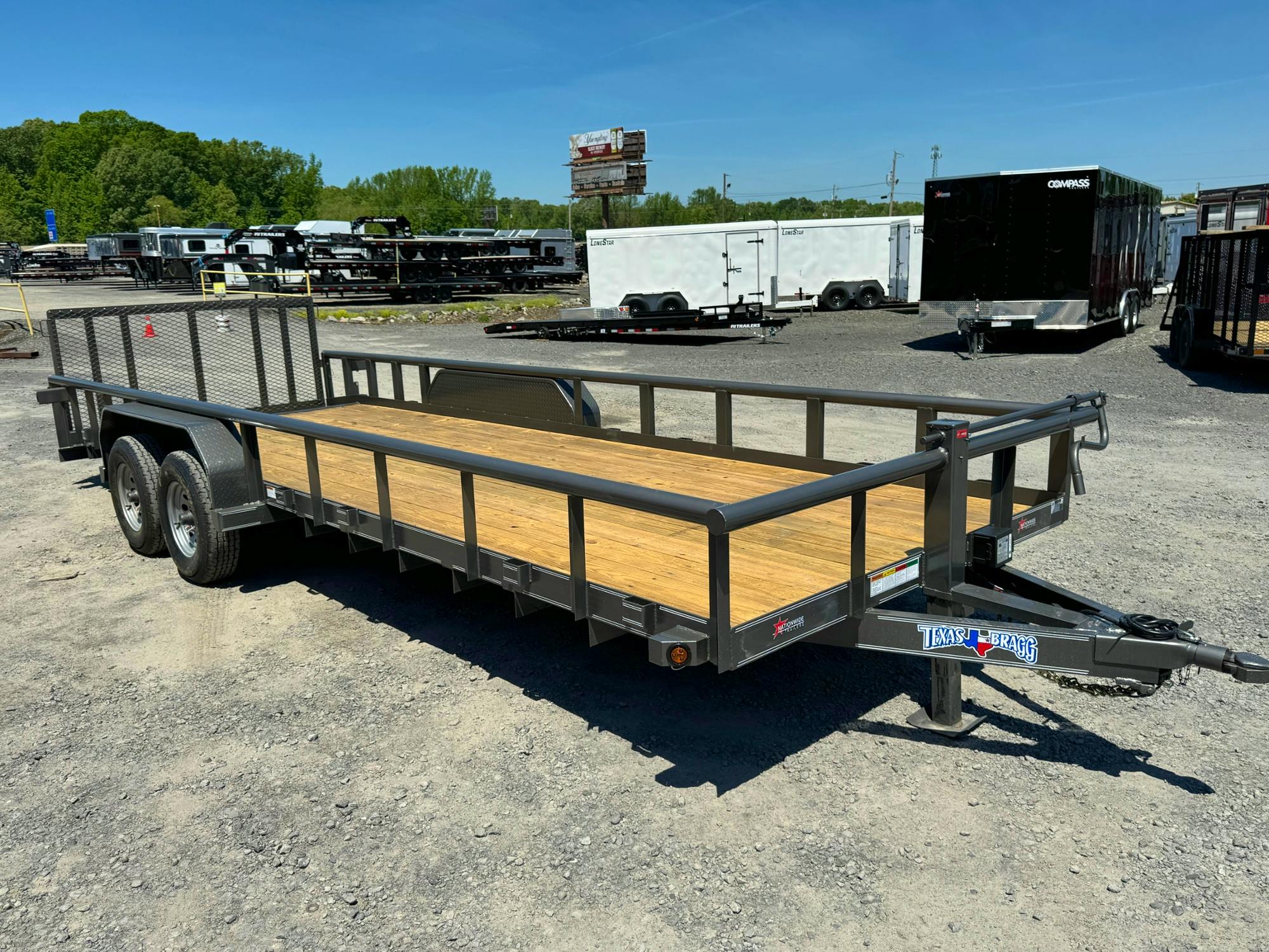 Texas Bragg 22'x83" Utility Trailer w/ 2' Dovetail & 3' Gate (U2) - Image 1