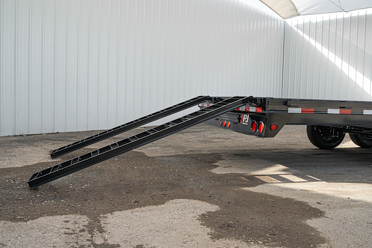 PJ Trailers 24'x102" Gooseneck Low Pro Flatbed Trailer w/ Singles (LS) - Image 14