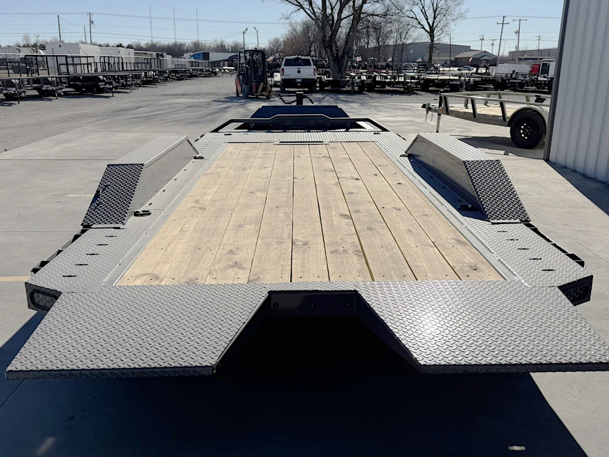 RawMaxx 20'x102" Gravity Tilt Trailer (GTX) - Stock #86537 - Image 5 of 6 RawMaxx 20'x102" Gravity Tilt Trailer (GTX) - Stock #86537 - Image 5 of 6