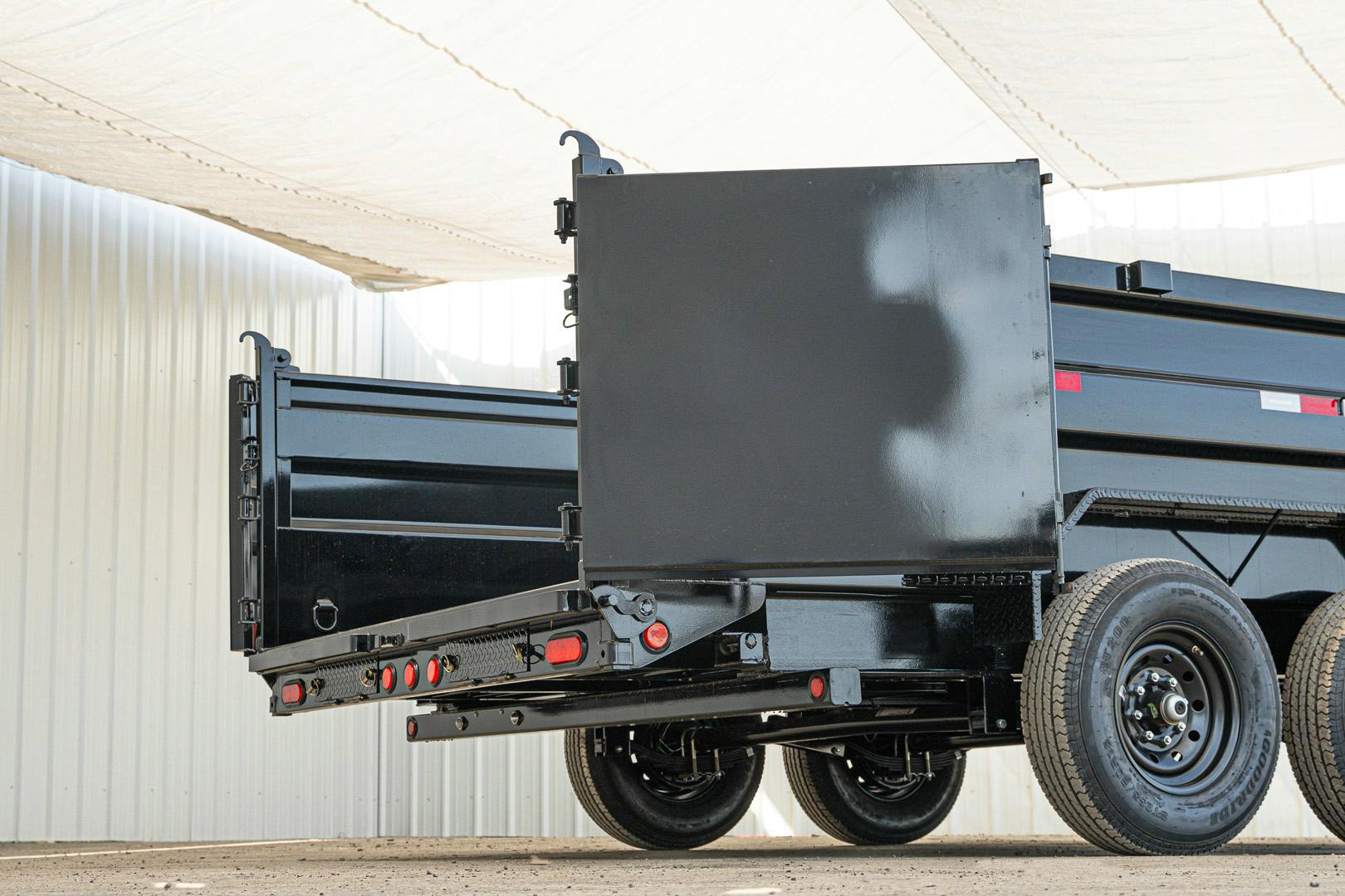 PJ Trailers 16'x83" Low Pro High Side Dump Trailer w/ 3' Sides (DM) - Image 20