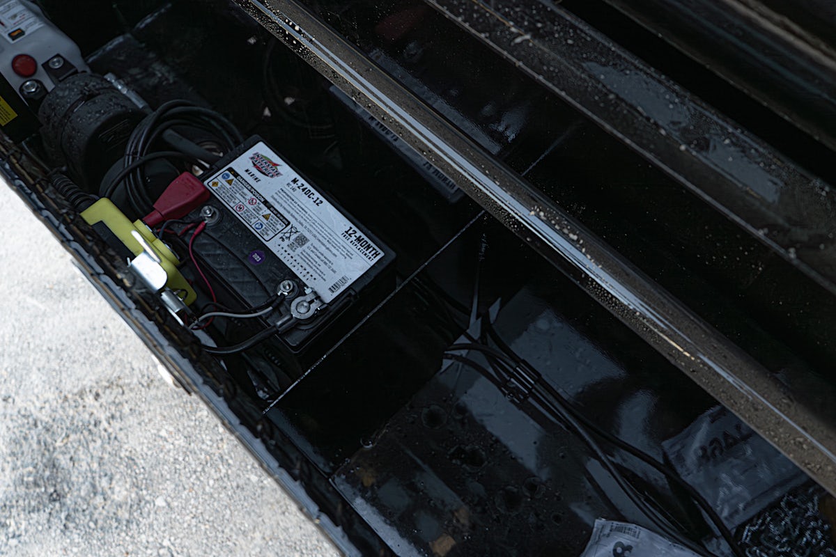 PJ Trailers 16'x83" Gooseneck Low Pro Dump Trailer w/ 2' Sides (DL) - Image 13