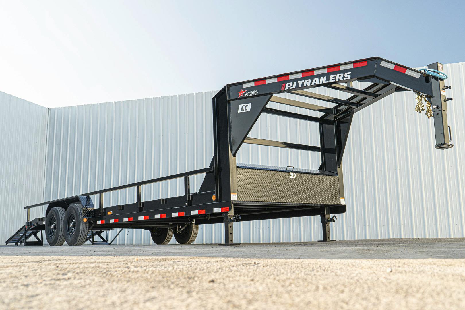 PJ Trailers 24'x83" Gooseneck 6" Channel Equipment Trailer (CC) - Image 6