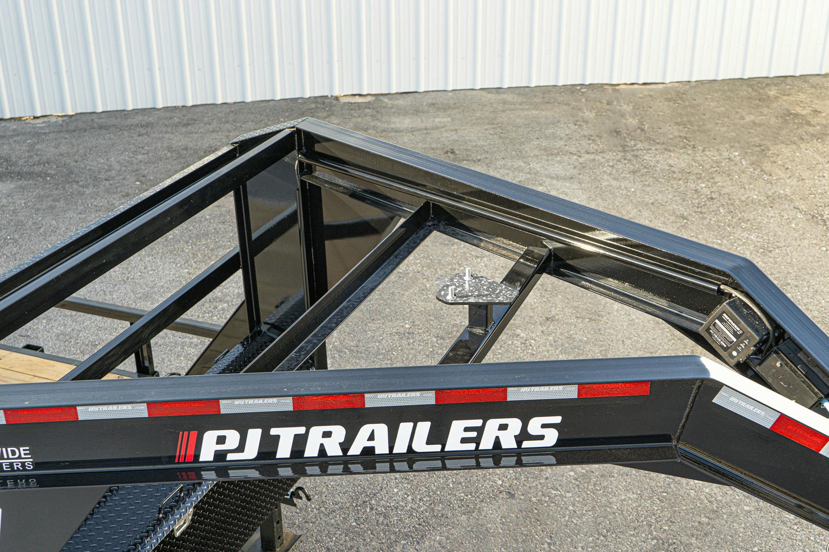 PJ Trailers 24'x83" Gooseneck 6" Channel Equipment Trailer (CC) - Image 8