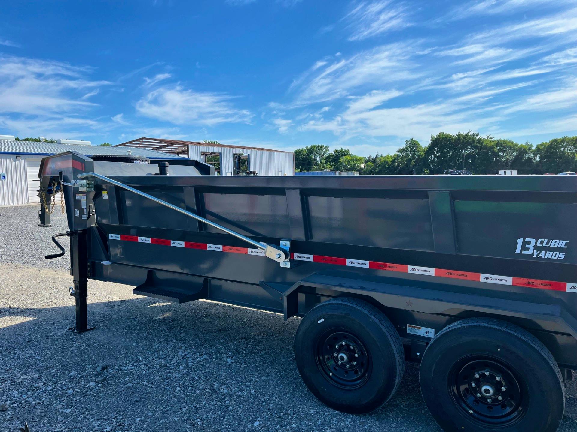 ARC Trailers 16'x83" Gooseneck Telescopic Dump Trailer w/ 3' Sides (GDT) - Stock #86838 - Image 2 of 4