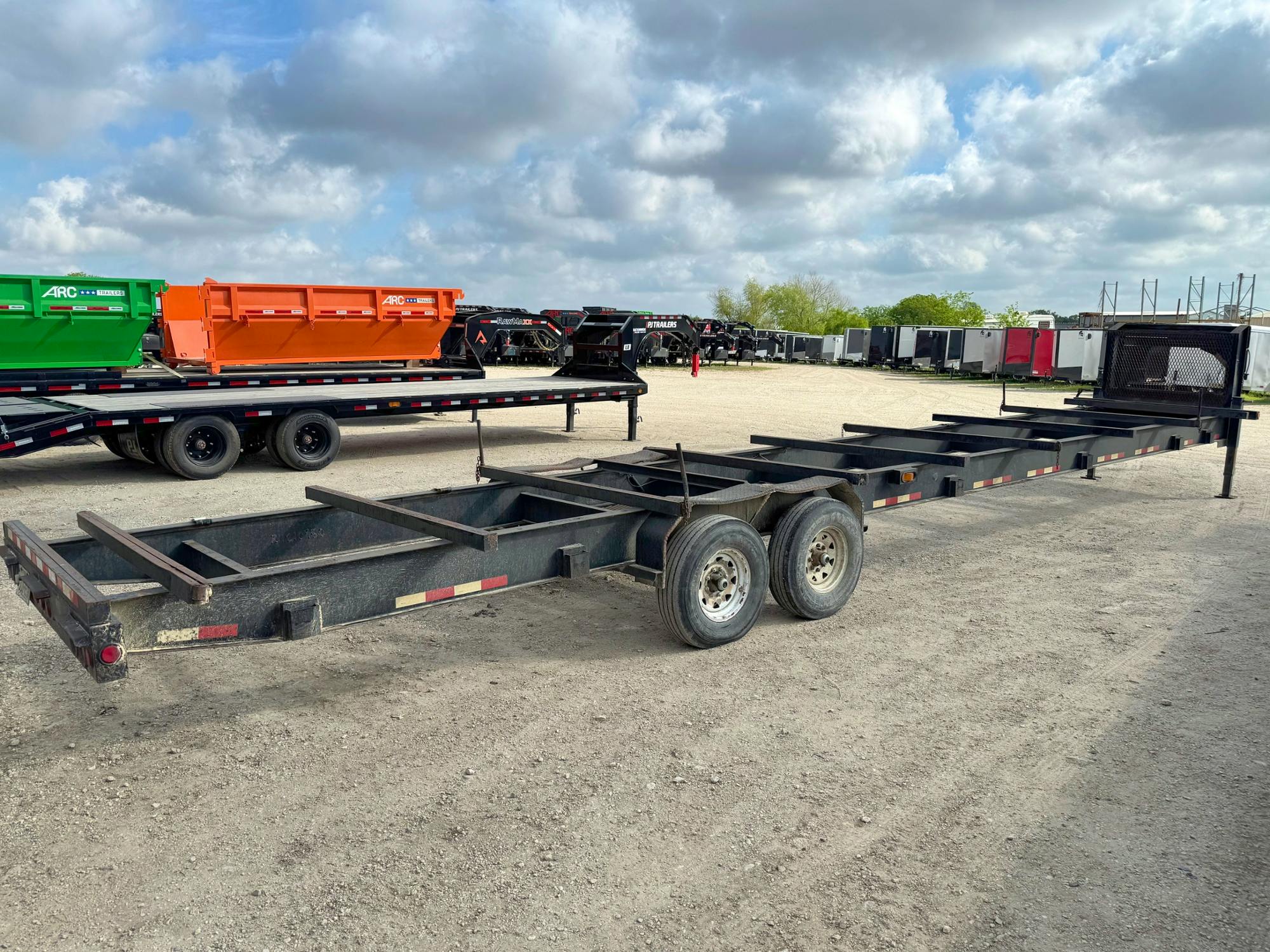 PJ Trailers USED 40'x96" Pipehauler Trailer - Stock #86854 - Image 1 of 4