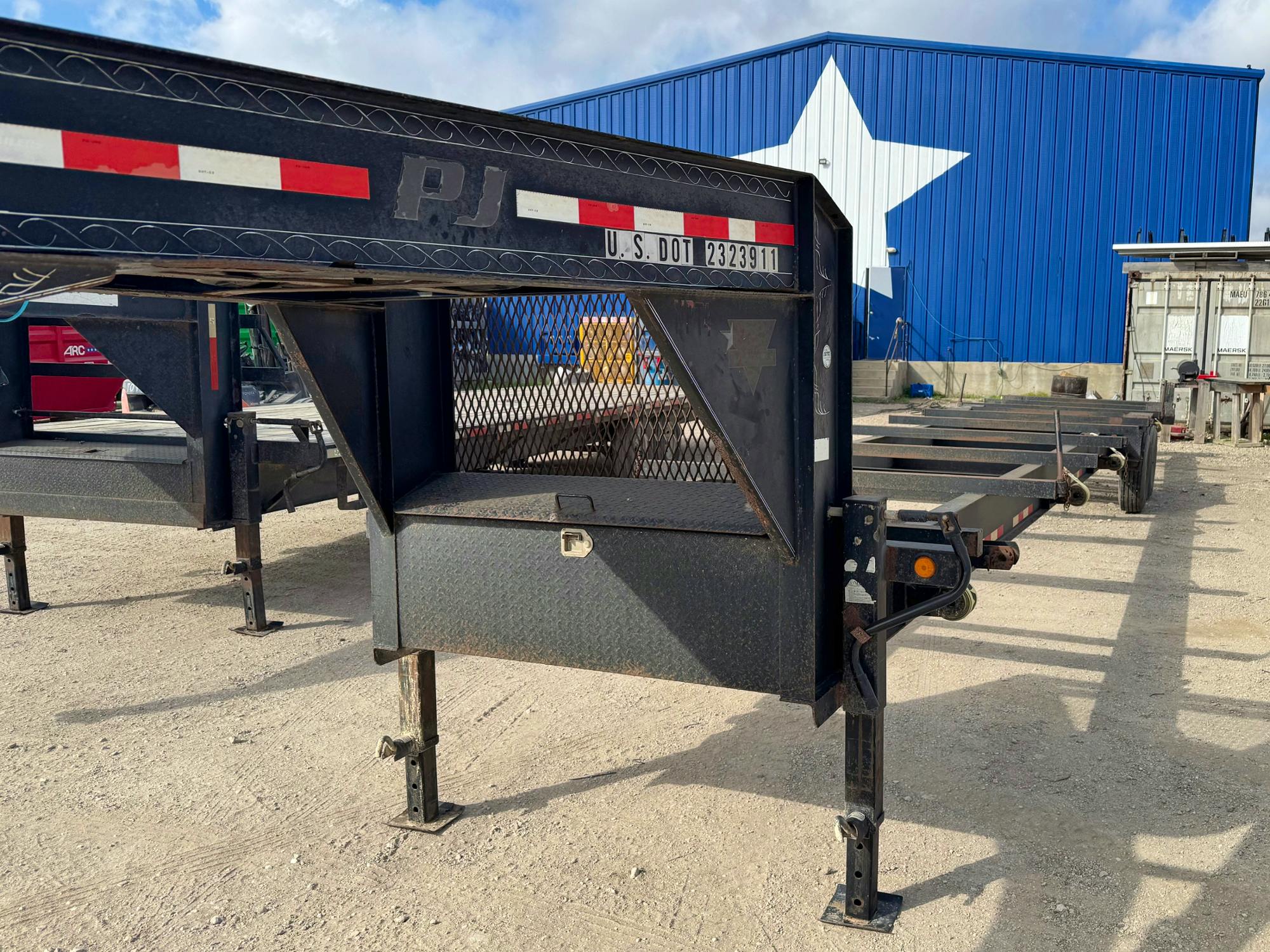 PJ Trailers USED 40'x96" Pipehauler Trailer - Stock #86854 - Image 3 of 4