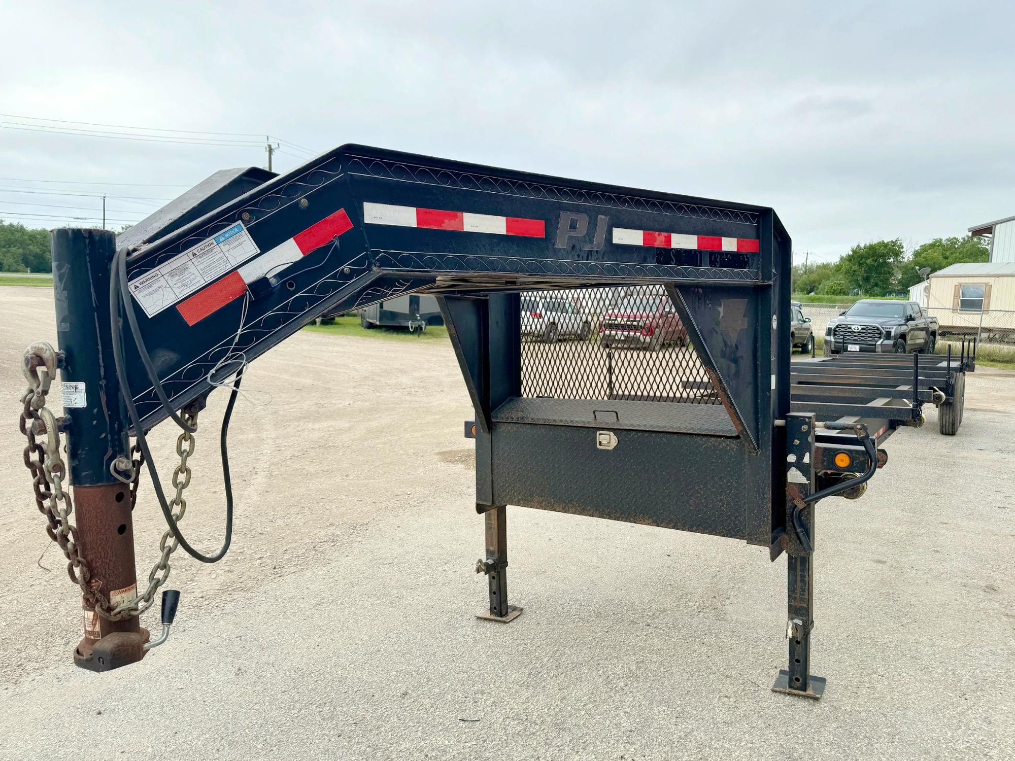 PJ Trailers USED 40'x96" Pipehauler Trailer - Stock #86854 - Image 4 of 4