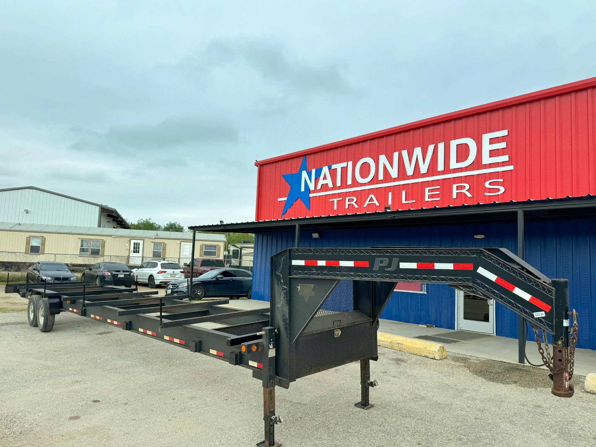 PJ Trailers USED 40'x96" Pipehauler Trailer - Stock #86854 - Image 1 of 4