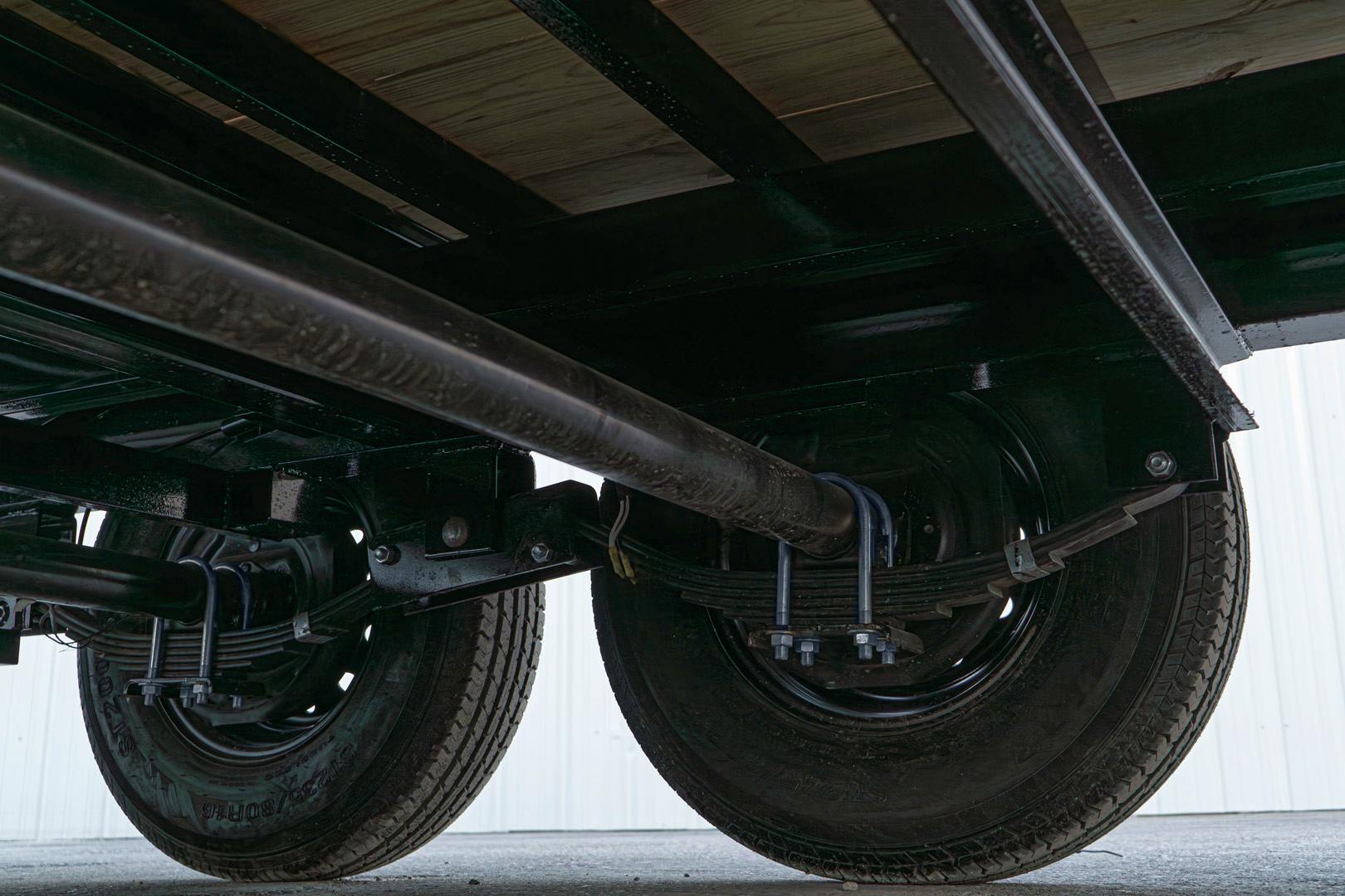 PJ Trailers 26'x102" Gooseneck Deckover Power Tilt Trailer (T8) - Image 14