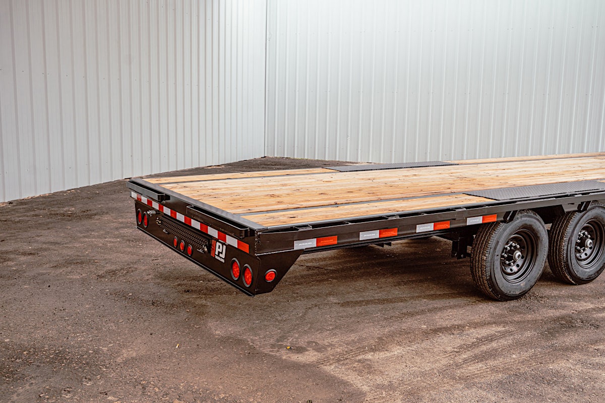 PJ Trailers 20'x102" Gooseneck Low Pro Flatbed Trailer w/ Singles (LS) - Image 13