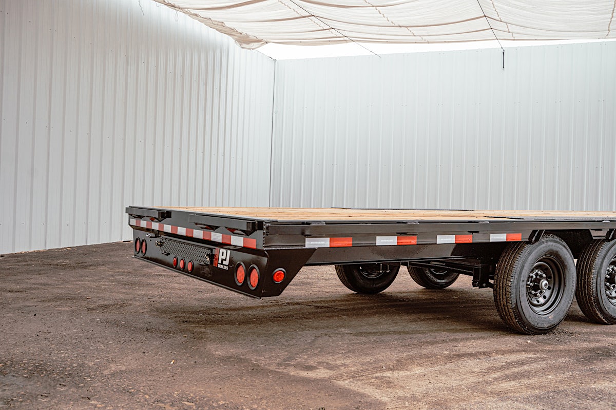 PJ Trailers 20'x102" Gooseneck Low Pro Flatbed Trailer w/ Singles (LS) - Image 15