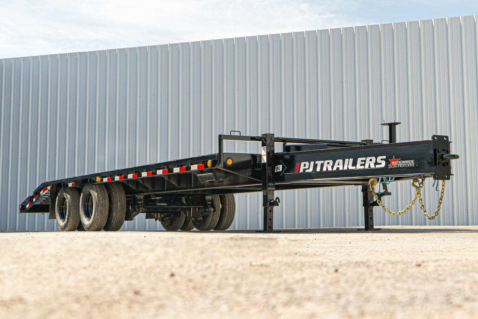 PJ Trailers 25'x102" Low Pro Pintle Flatbed Trailer w/ Duals (PL) - Image 3