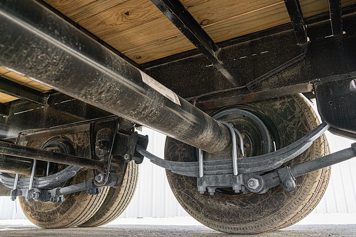 PJ Trailers 25'x102" Low Pro Pintle Flatbed Trailer w/ Duals (PL) - Image 10