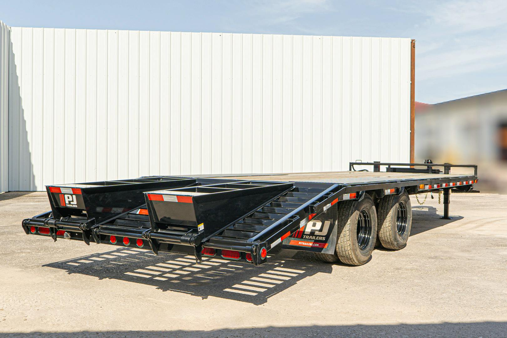 PJ Trailers 25'x102" Low Pro Pintle Flatbed Trailer w/ Duals (PL) - Image 17