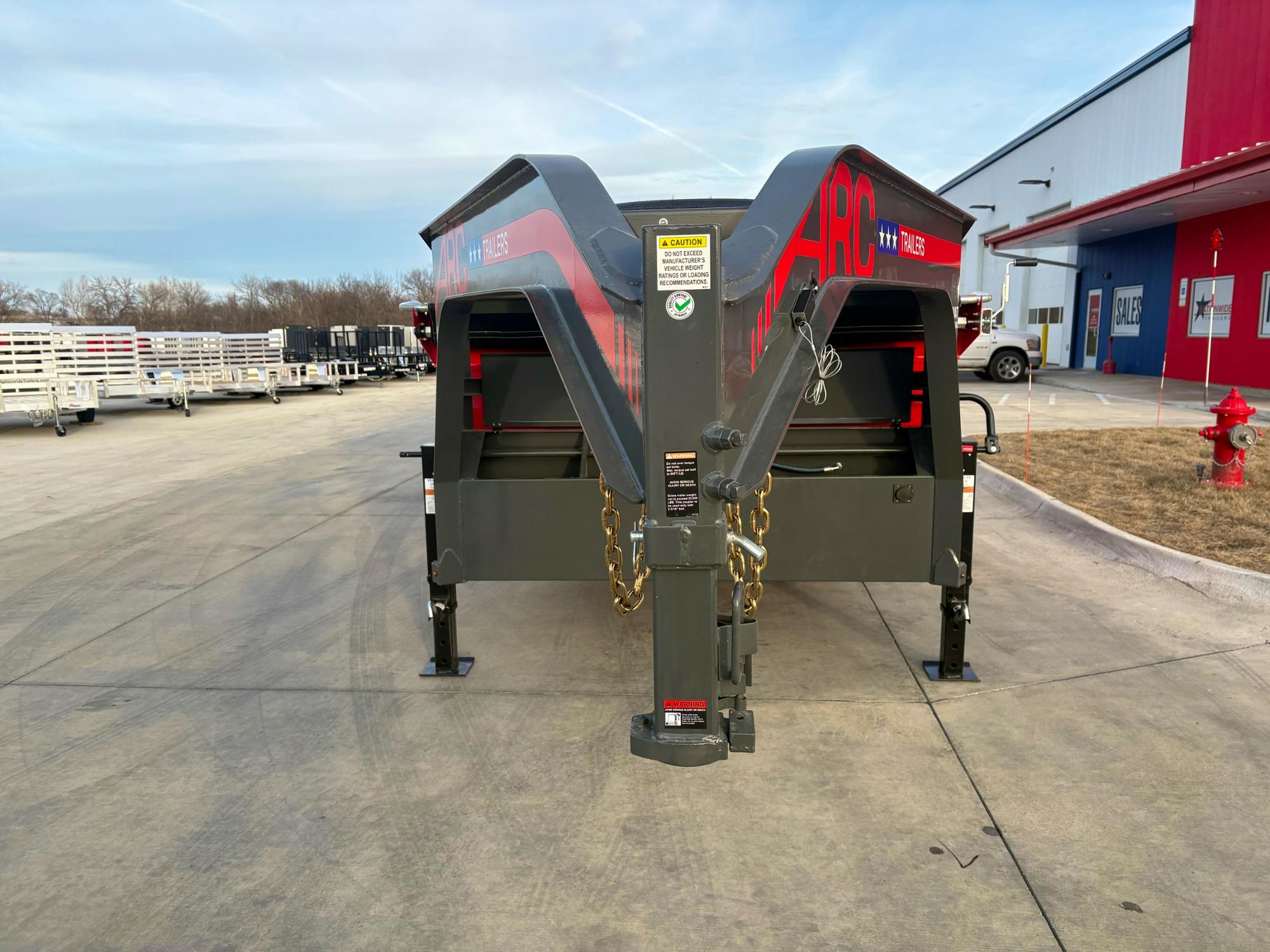 ARC Trailers 16'x83" Gooseneck Telescopic Dump Trailer w/ 3' Sides (GDT) - Image 2