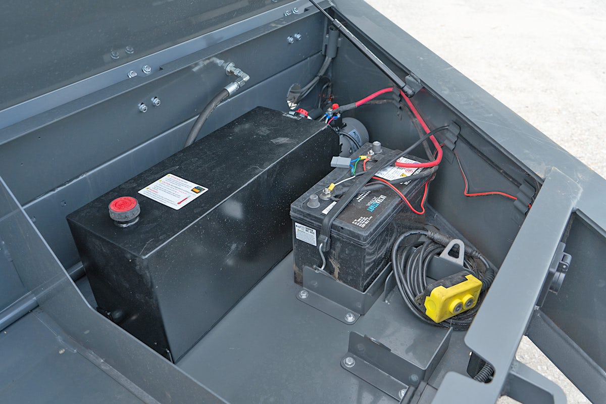 ARC Trailers 14'x83" Telescopic Dump Trailer w/ 4' Sides (BDT) - Image 2