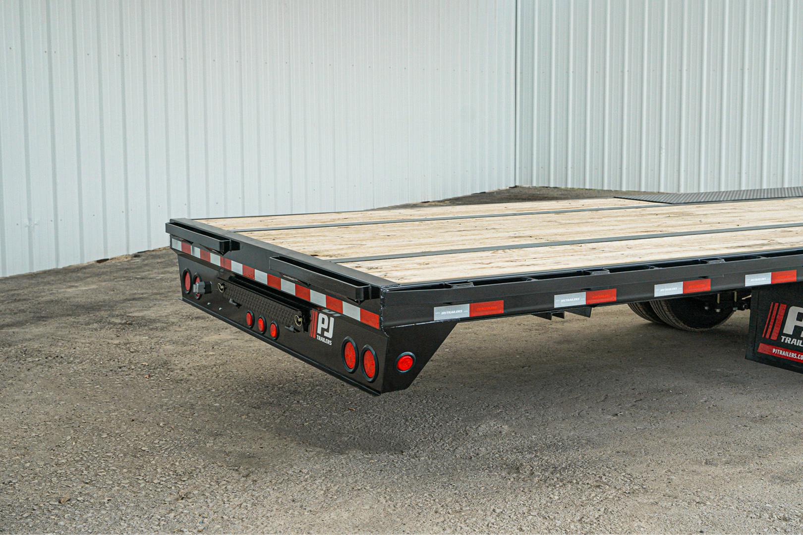 PJ Trailers 40'x102" Gooseneck Low Pro Flatbed Trailer w/ Duals (LD) - Image 11