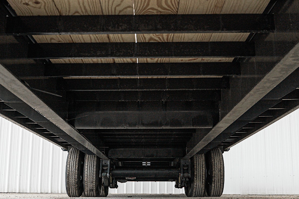 PJ Trailers 40'x102" Gooseneck Low Pro Flatbed Trailer w/ Duals (LD) - Stock #87066 - Image 7 of 19 PJ Trailers 40'x102" Gooseneck Low Pro Flatbed Trailer w/ Duals (LD) - Stock #87066 - Image 7 of 19