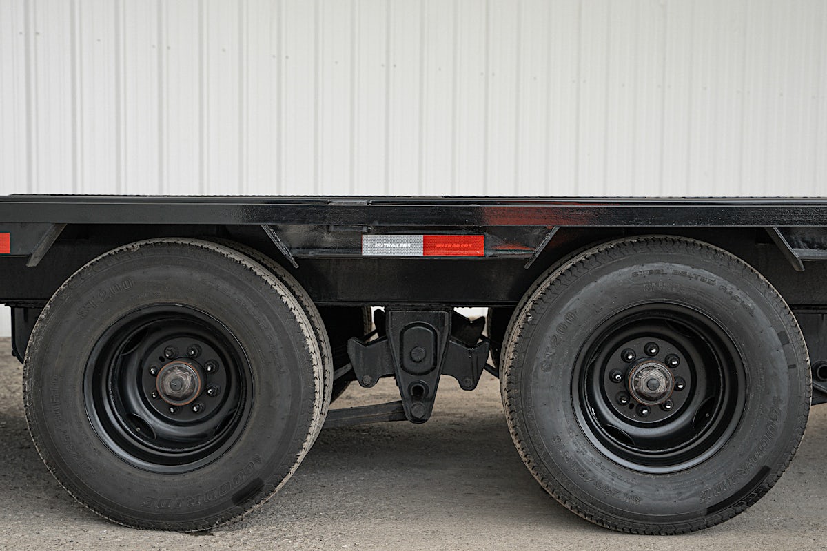 PJ Trailers 40'x102" Gooseneck Low Pro Flatbed Trailer w/ Duals (LD) - Stock #87066 - Image 10 of 19 PJ Trailers 40'x102" Gooseneck Low Pro Flatbed Trailer w/ Duals (LD) - Stock #87066 - Image 10 of 19