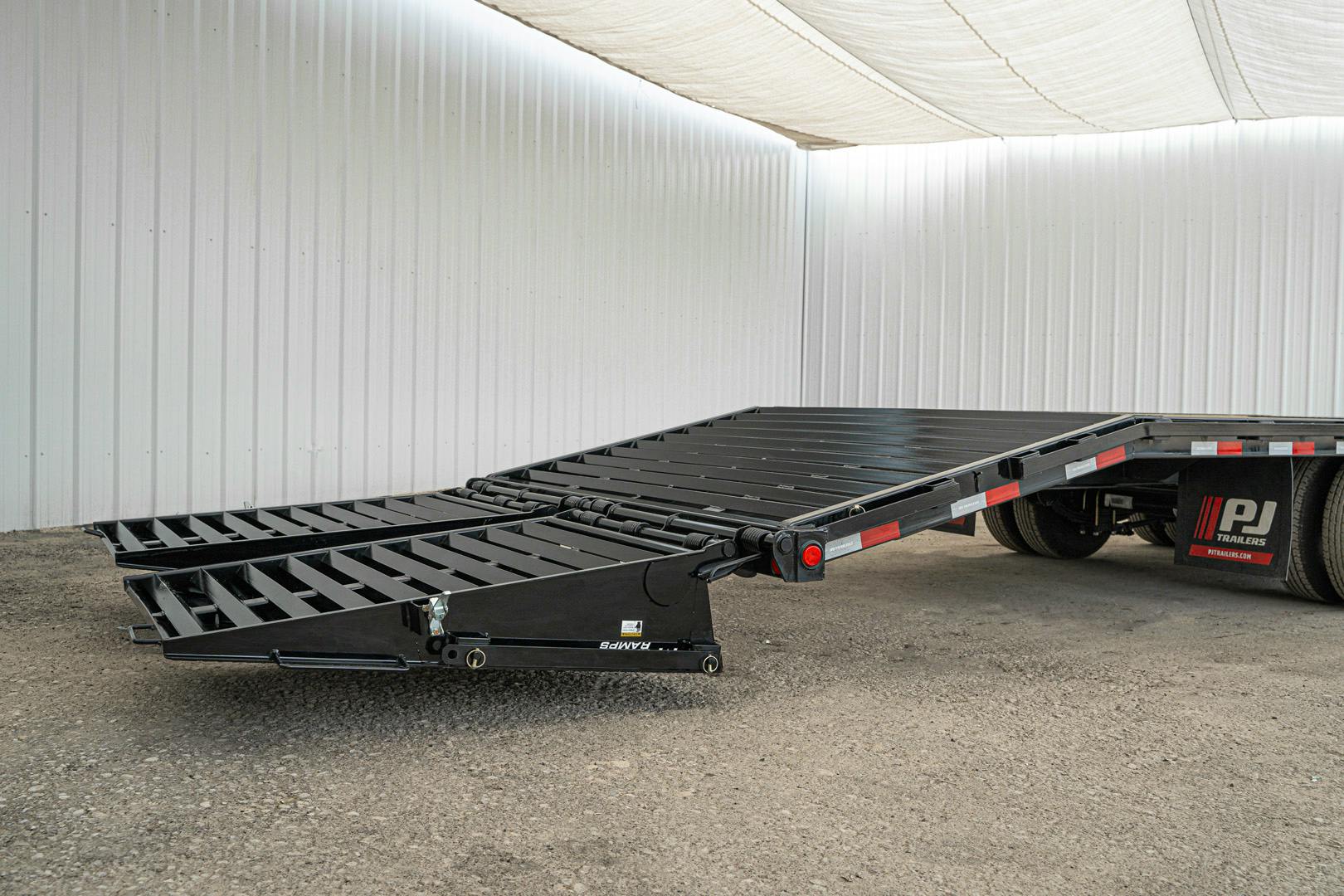 PJ Trailers 40'x102" Gooseneck Low Pro Flatbed Trailer w/ Duals (LD) - Stock #87066 - Image 16 of 19