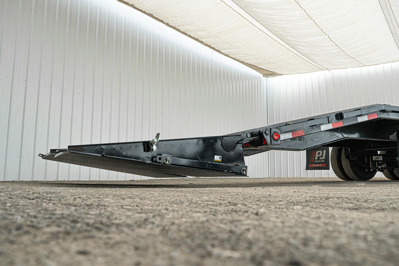 PJ Trailers 40'x102" Gooseneck Low Pro Flatbed Trailer w/ Duals (LD) - Stock #87066 - Image 19 of 19