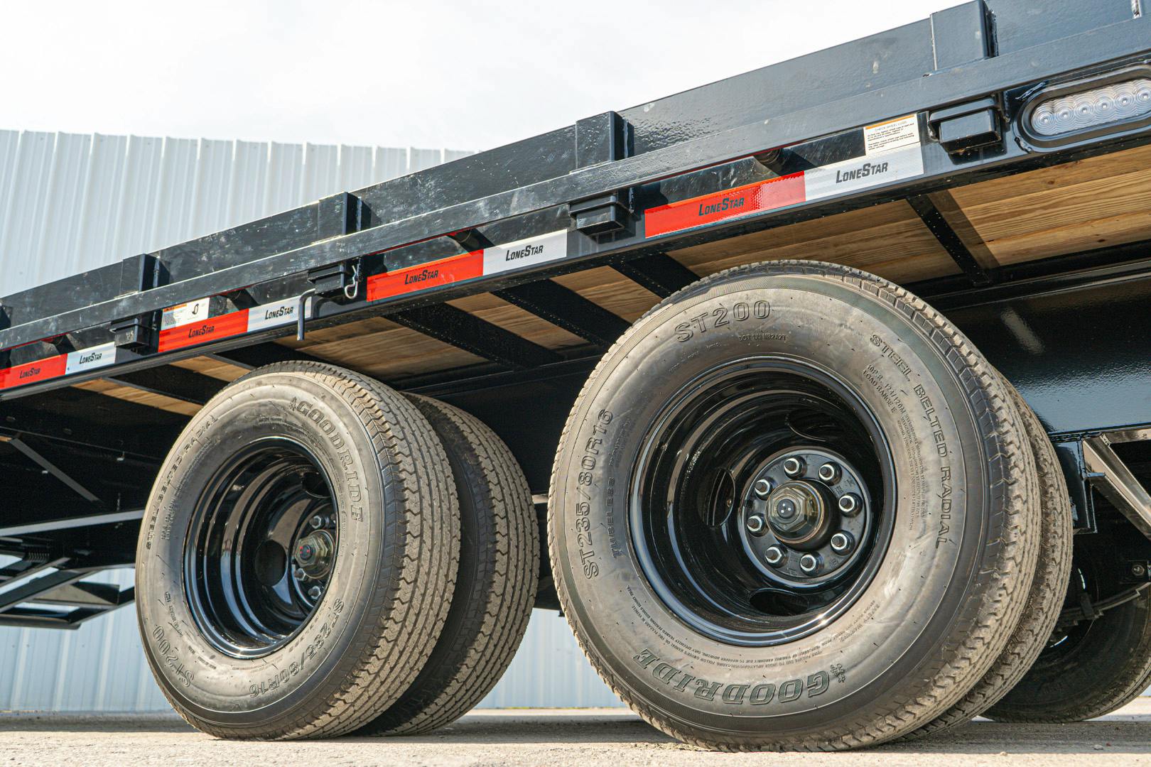 LoneStar 40'x102" Tilt Shipping Container Trailer w/ Duals (TC) - Stock #87120 - Image 22 of 28
