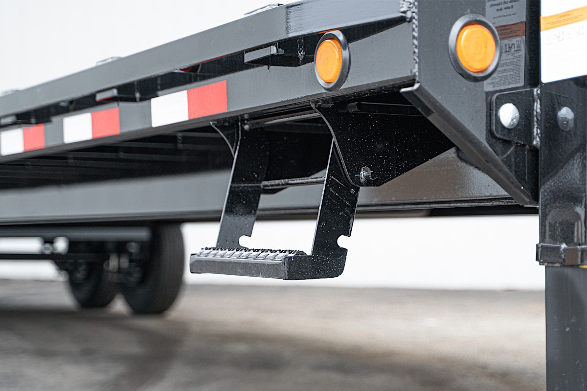 PJ Trailers 32'x102" Gooseneck Low Pro Flatbed Trailer w/ Singles (LS) - Image 10
