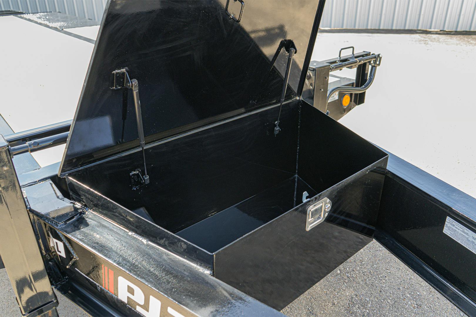 PJ Trailers 25'x102" Low Pro Pintle Flatbed Trailer w/ Duals (PL) - Image 6