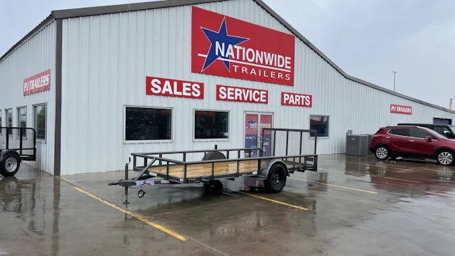 Texas Bragg 14' × 77" Pipe-Top Utility Trailer