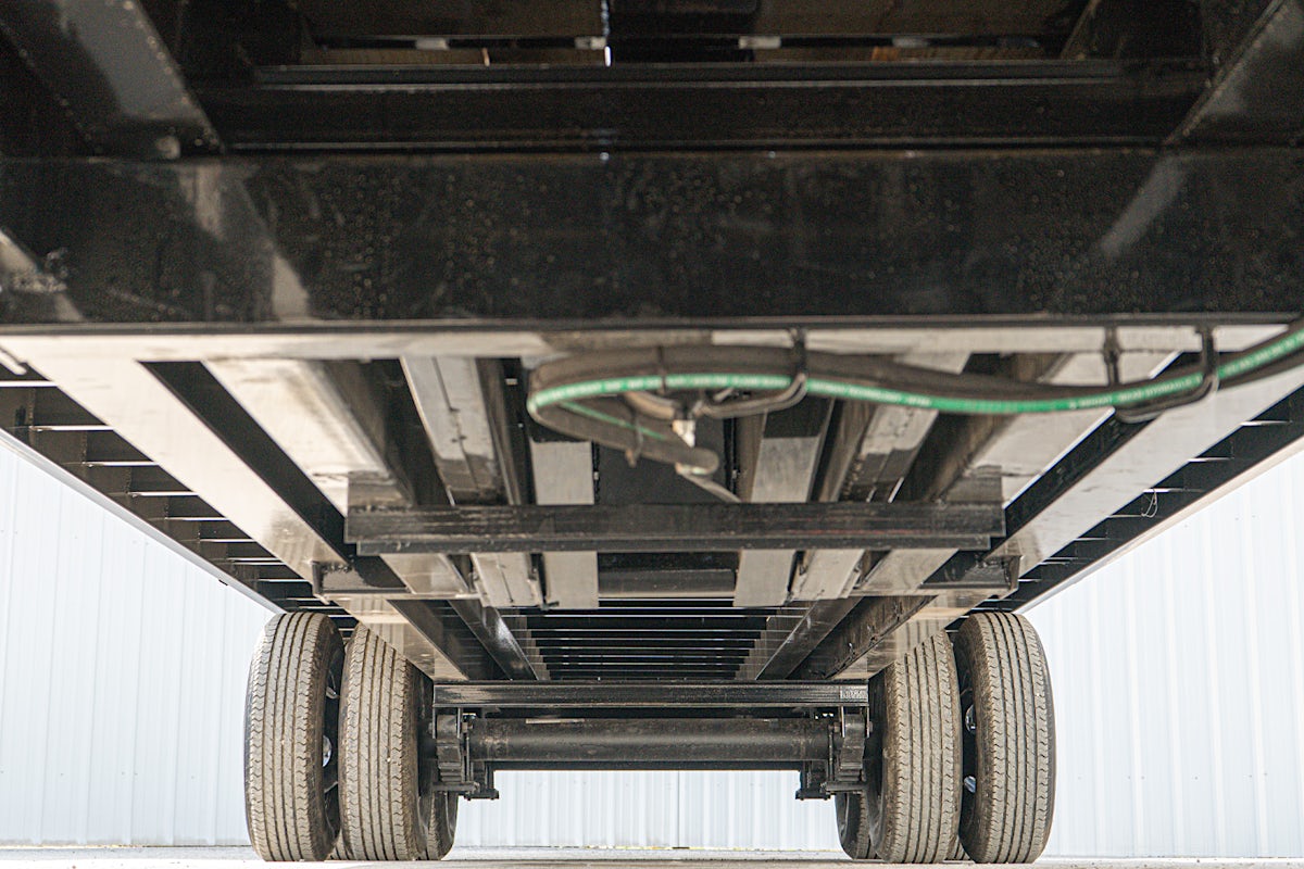 LoneStar 40'x102" Tilt Shipping Container Trailer w/ Duals (TC) - Stock #87192 - Image 20 of 28 LoneStar 40'x102" Tilt Shipping Container Trailer w/ Duals (TC) - Stock #87192 - Image 20 of 28