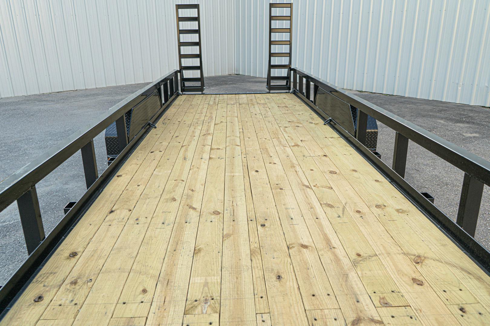 PJ Trailers 24'x83" Gooseneck Angle Pipetop Equipment Trailer (P8) - Image 10