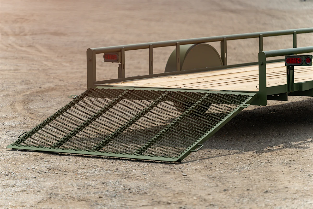 Texas Bragg 14'x77" Utility Trailer w/ 4' Gate (U1) - Stock #87264 - Image 4 of 8 Texas Bragg 14'x77" Utility Trailer w/ 4' Gate (U1) - Stock #87264 - Image 4 of 8